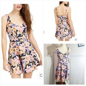 Trixxi NWT Floral Fit & Flare Dress Size Small